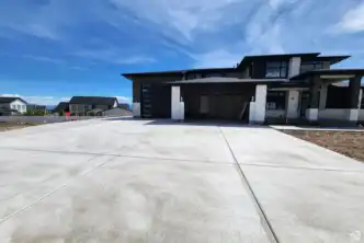 Juli-and-Brett-Real-Estate-previous-home-sold-West-Jordan-2024-new Juli-and-Brett-Real-Estate-previous-home-sold-West-Jordan-2024-new